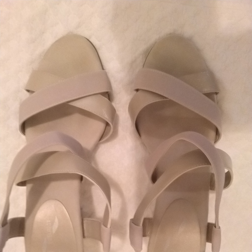 AEROSOLES SANDALS WOMEN A2 TAN SIZE 12